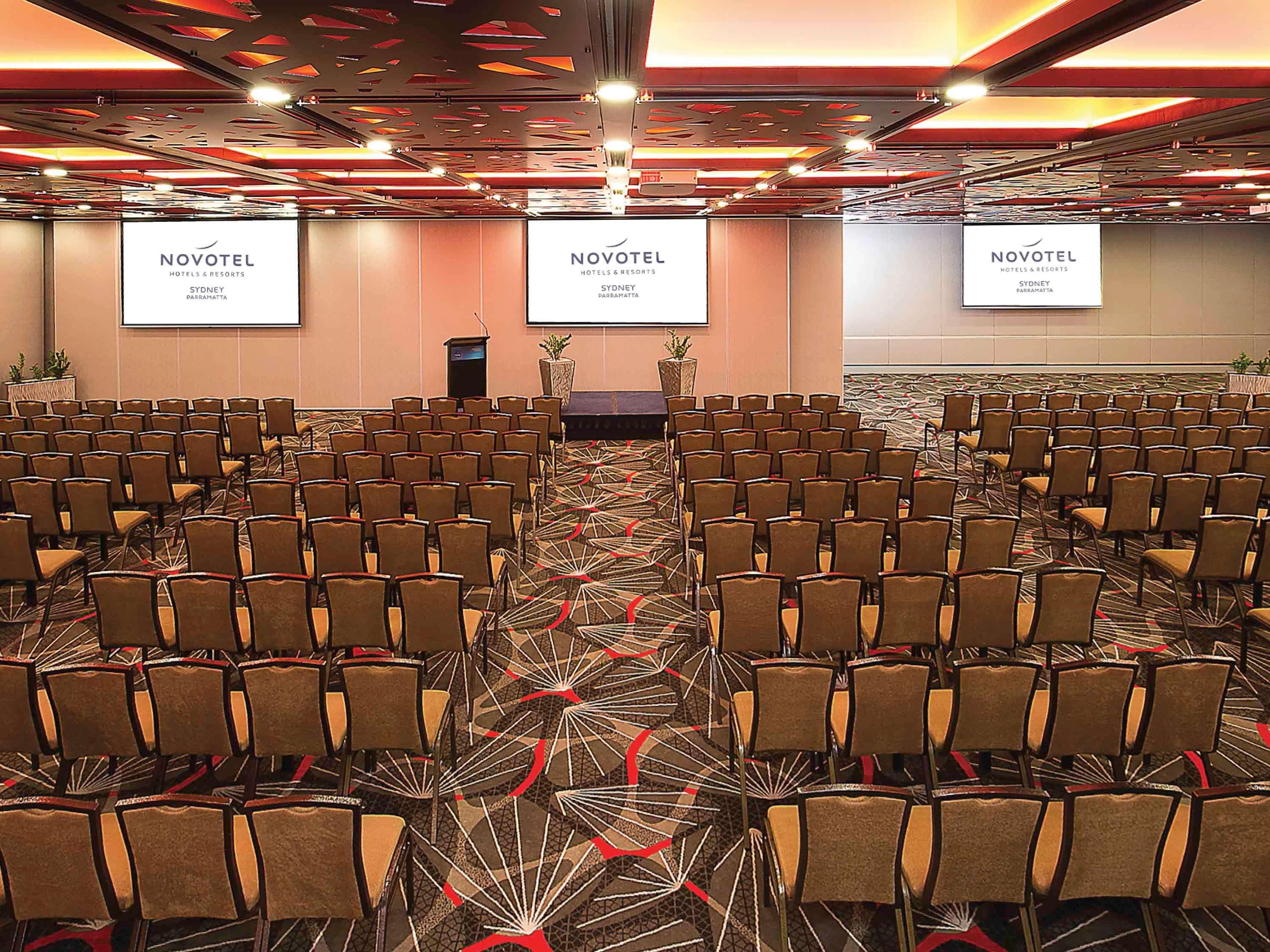 Novotel Sydney Parramatta Екстериор снимка