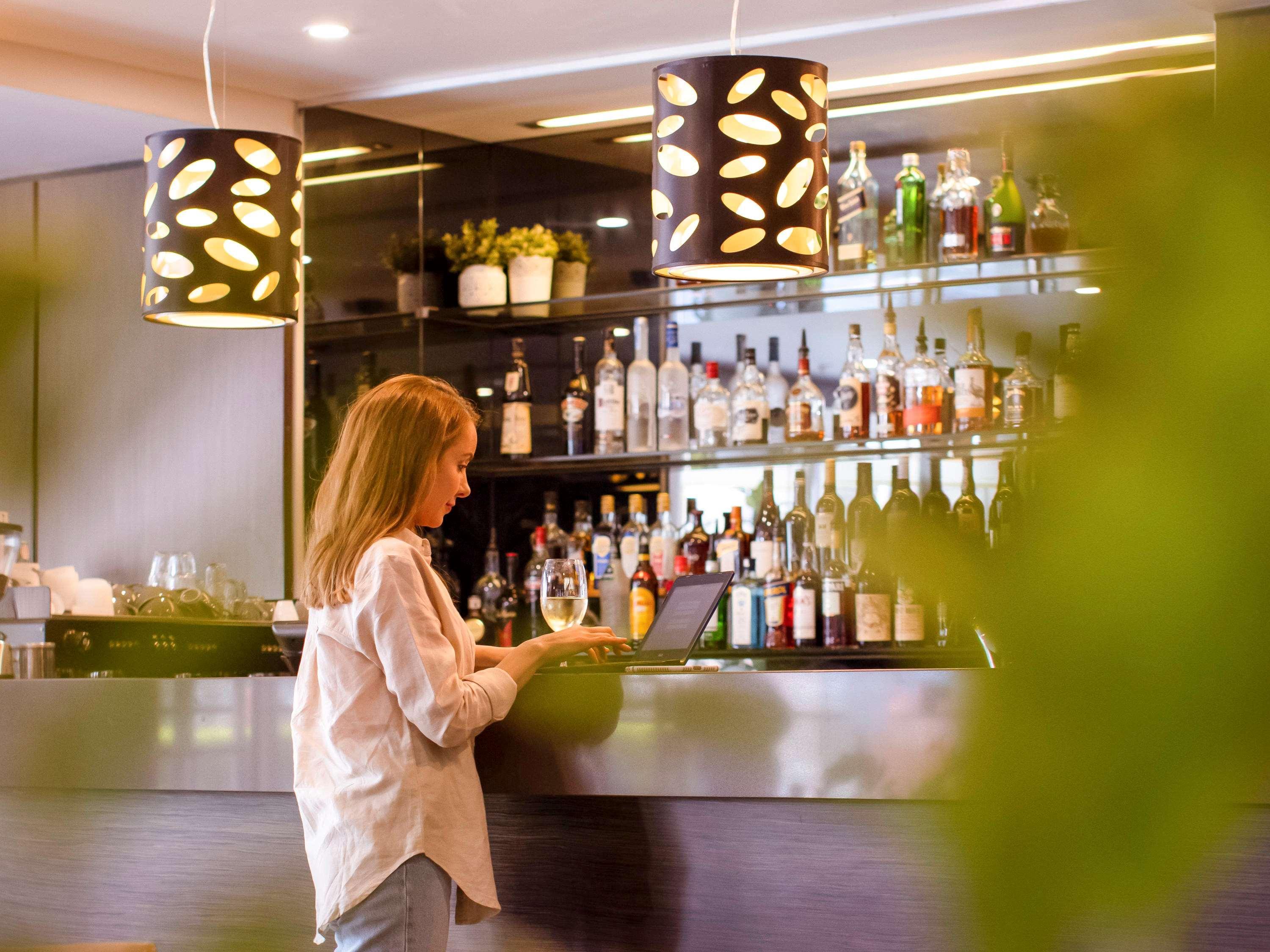 Novotel Sydney Parramatta Екстериор снимка