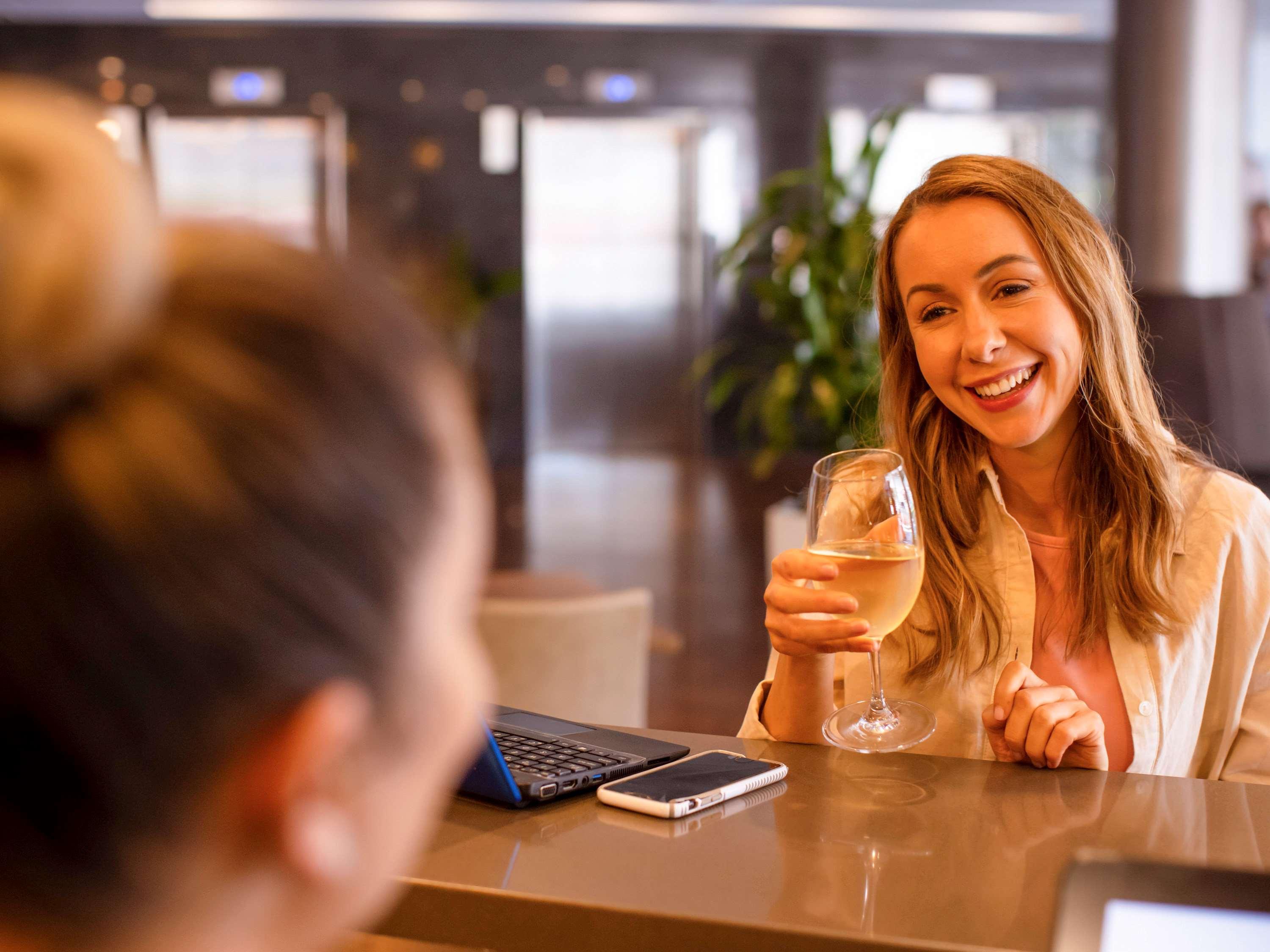 Novotel Sydney Parramatta Екстериор снимка