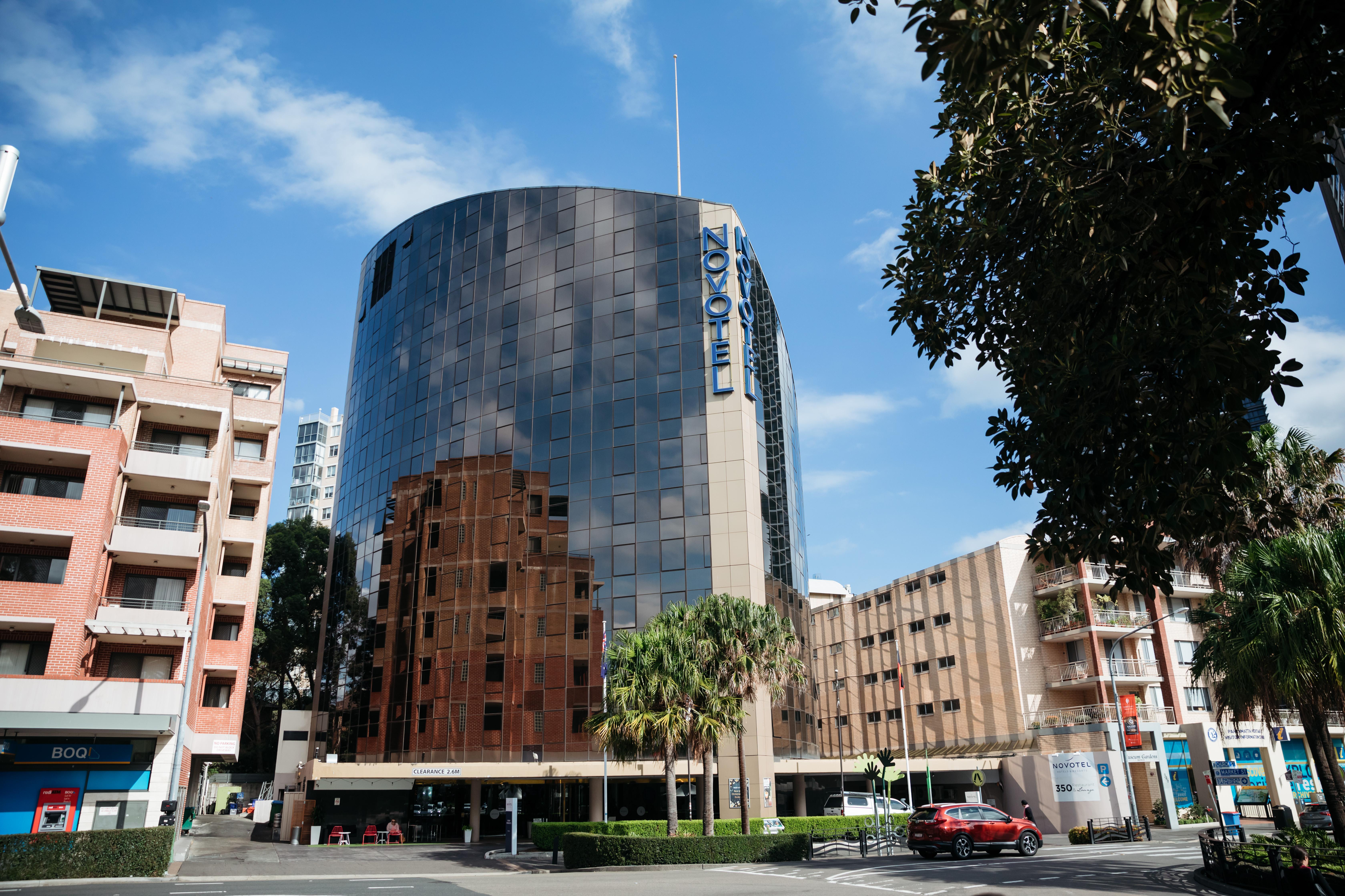 Novotel Sydney Parramatta Екстериор снимка