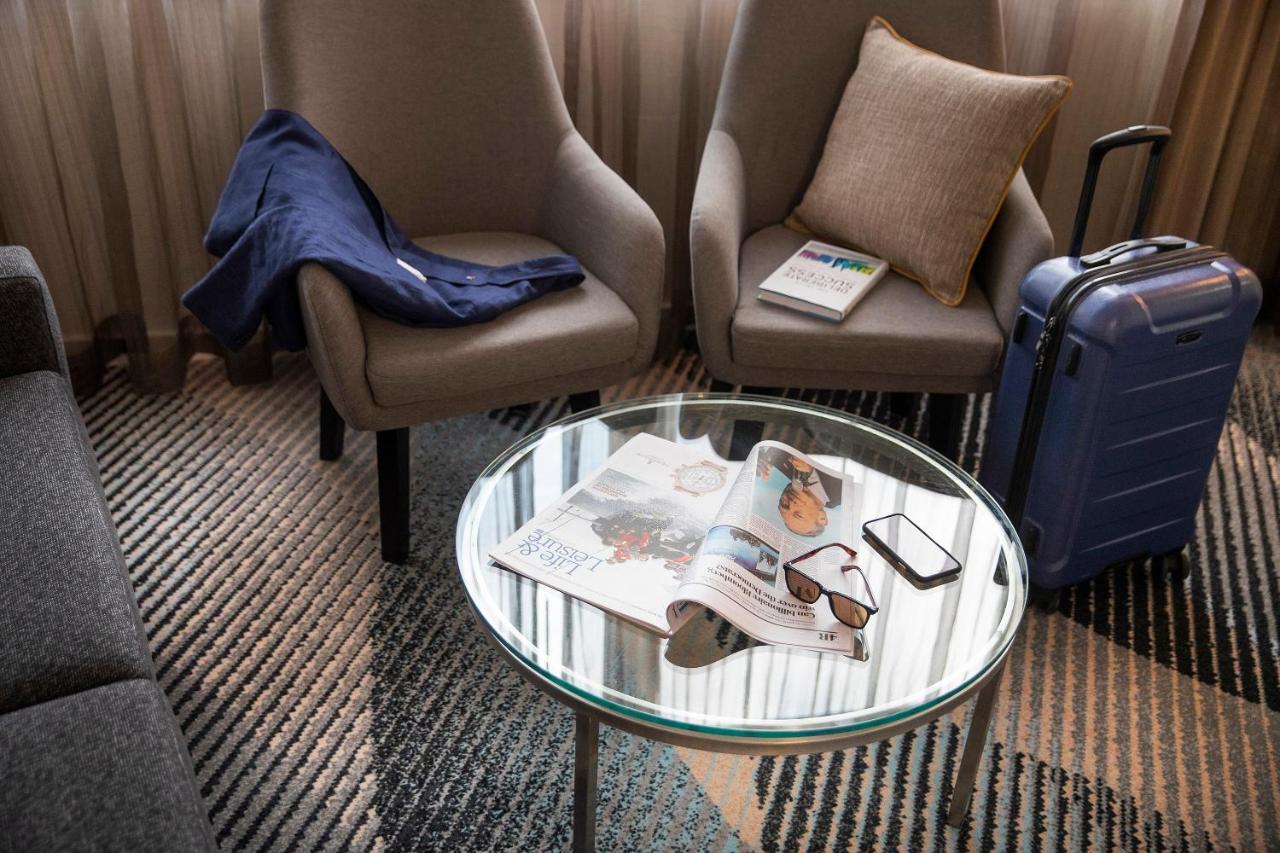 Novotel Sydney Parramatta Екстериор снимка